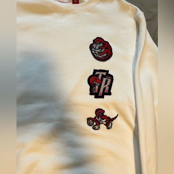 Raptors Mitchell And Ness Crewneck Sweater - Picture 3 of 3